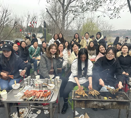 綿陽(yáng)市先鋒醫(yī)療器械有限公司—— 慶?！?.8婦女節(jié)”，共赴燒烤盛宴，致敬巾幗風(fēng)采